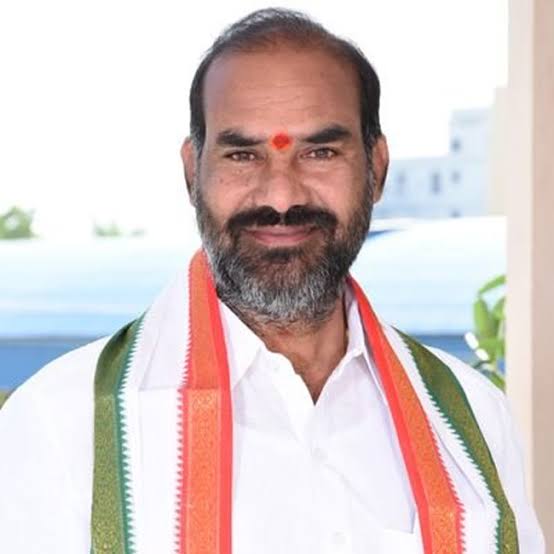 MLA Photo